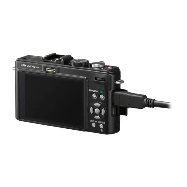 Alternative view of Panasonic Lumix LX5